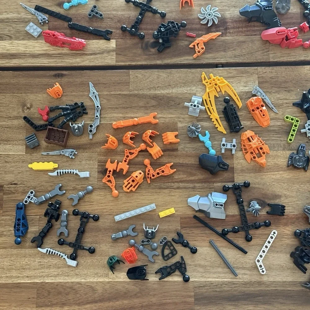 LEGO BIONICLE Hero Factory Bulk Lot of 200 Parts Pieces 1 LB SEE PICTURES AS IS!
